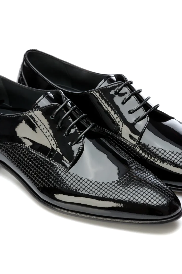 TUXEDO TEXTURED BROGUE DERBY