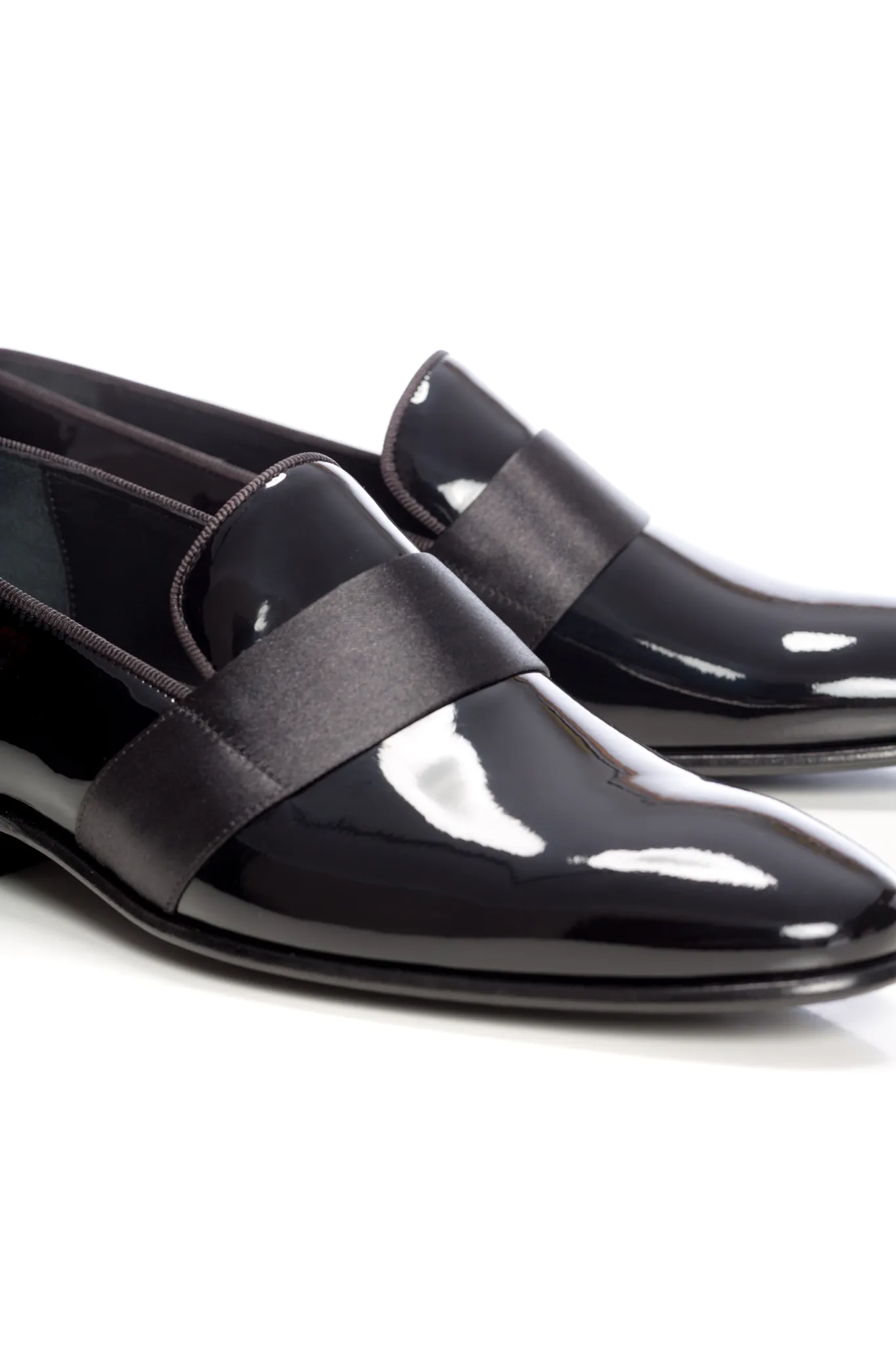 SHINY BLACK TUXEDO SHOES