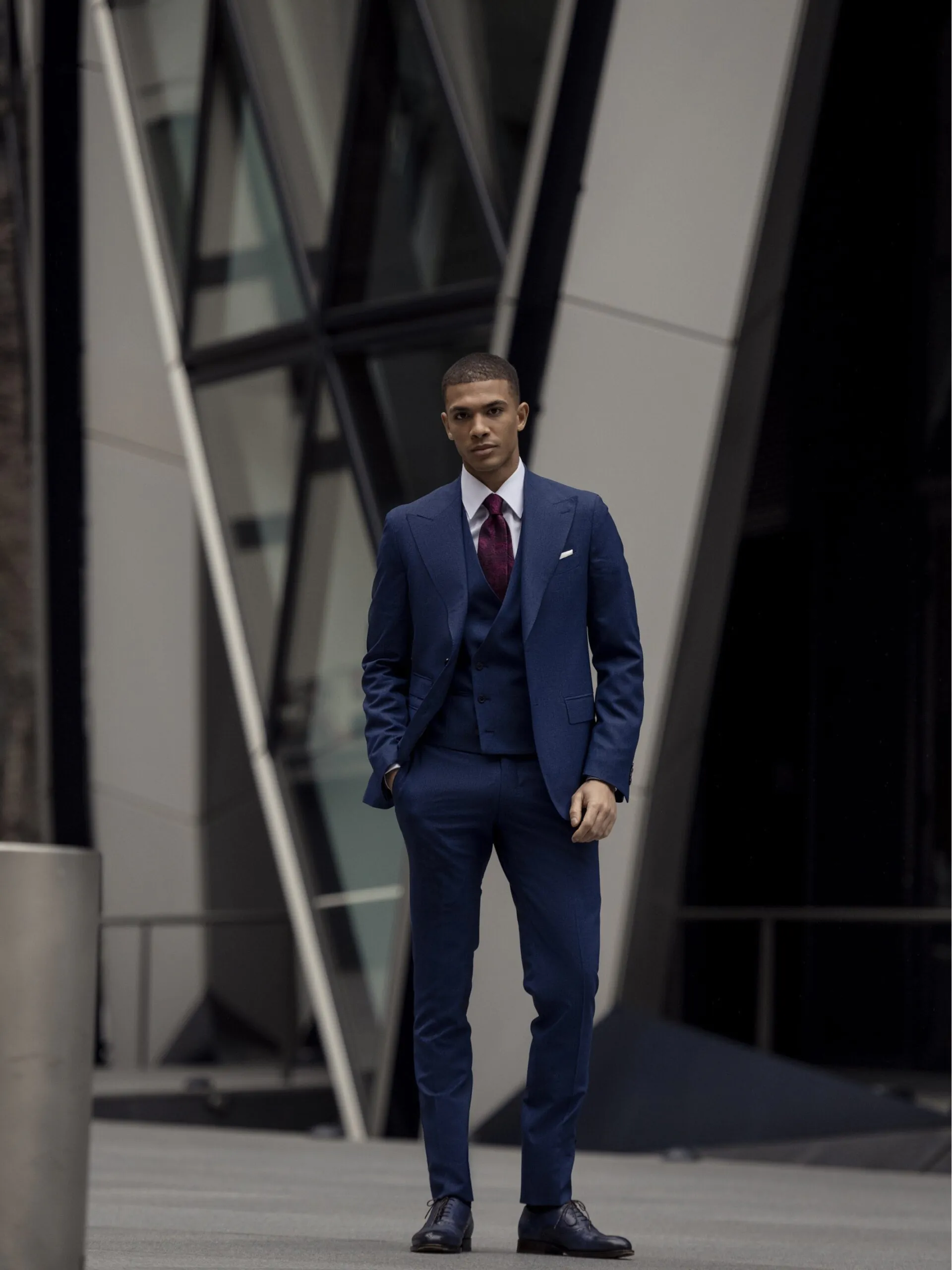 COSTUM TREI PIESE NAVY TEXTURAT, TAILORED FIT - imagine 3