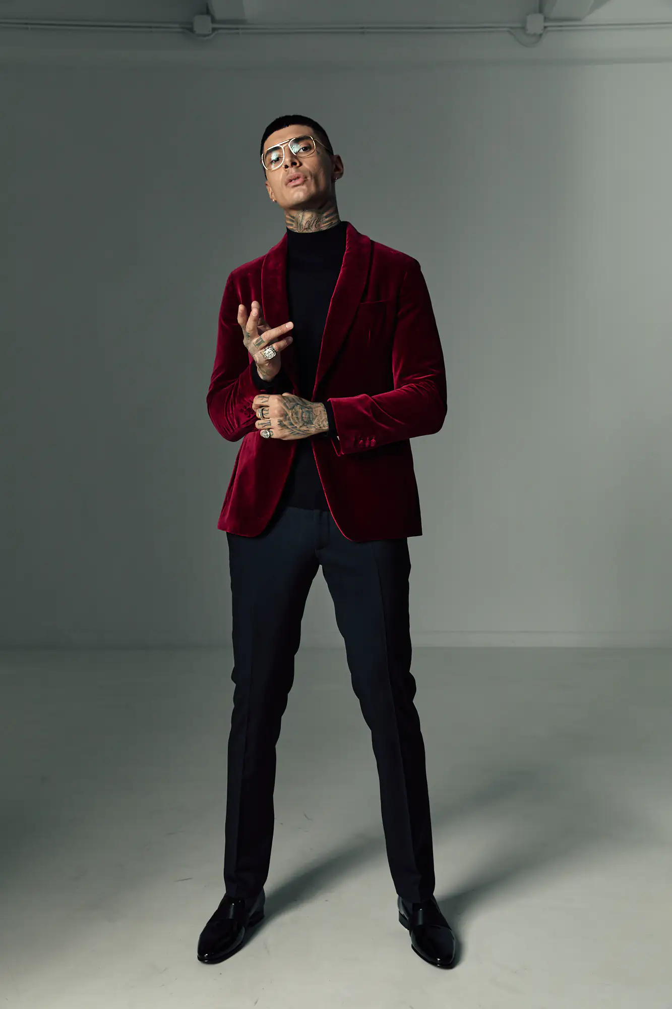 SACOU ROSU DIN CATIFEA - imagine 3