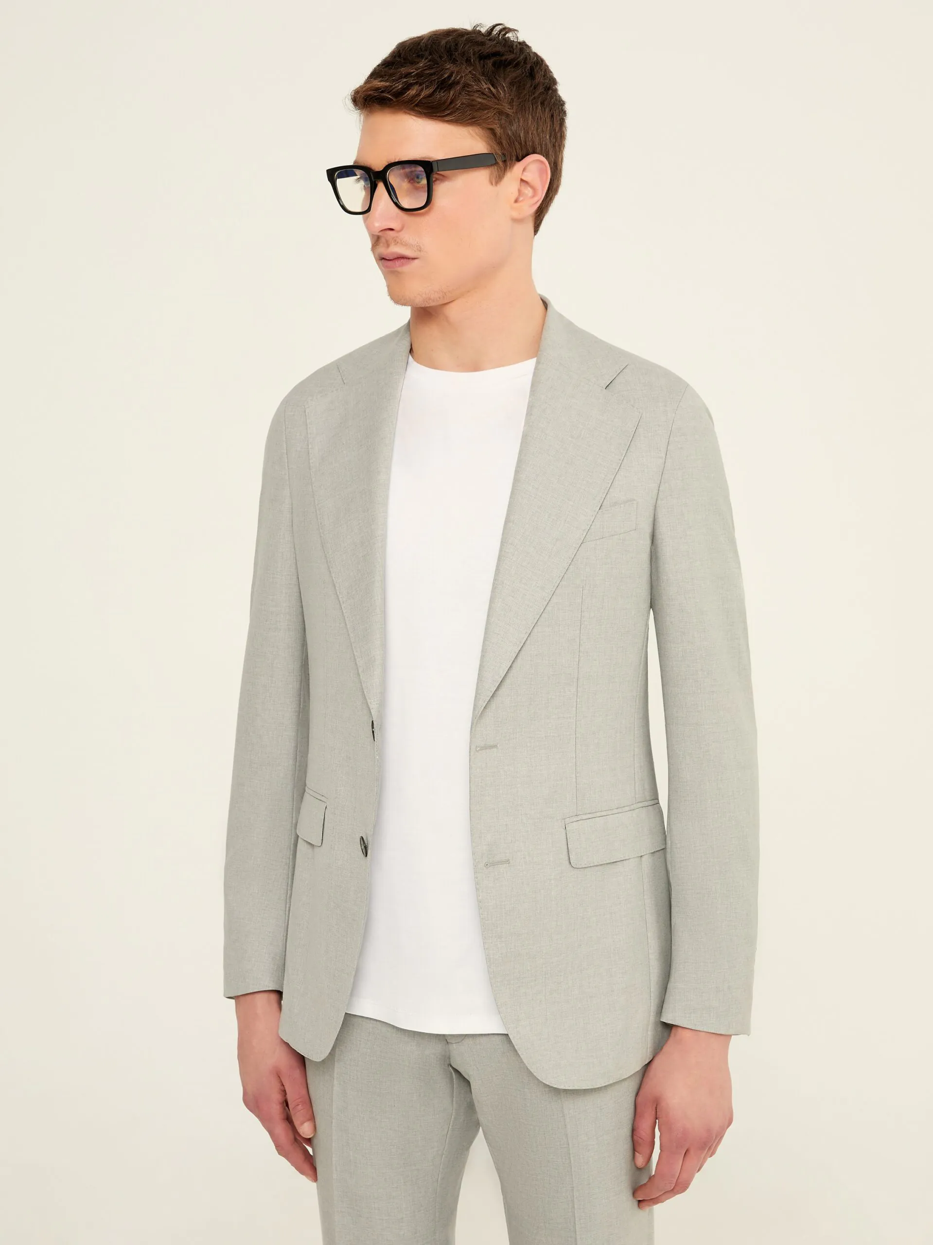 COSTUM DOUA PIESE GRI DIN LANA