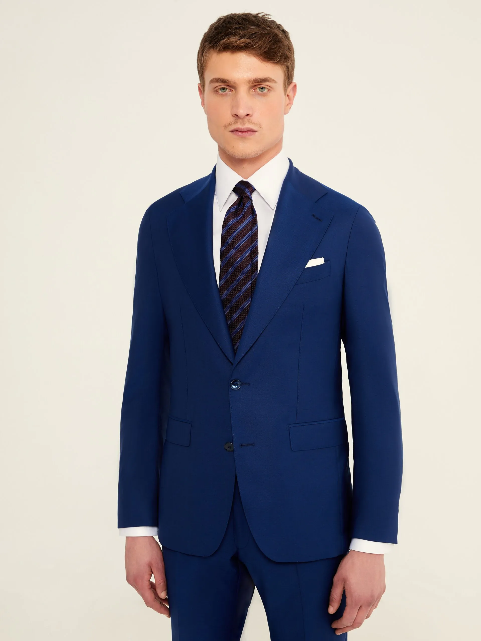 COSTUM DOUA PIESE ALBASTRU DIN LANA SI MATASE