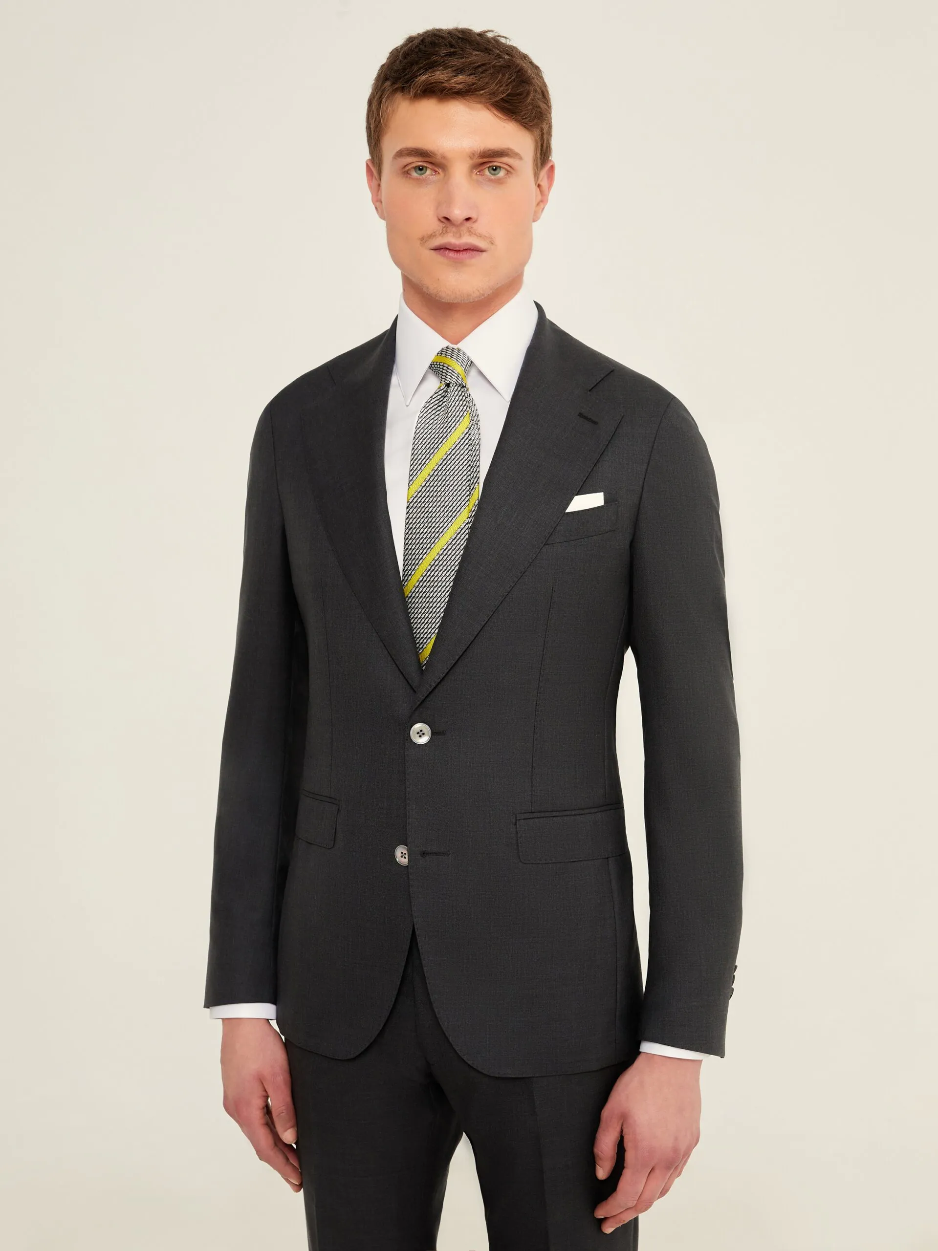 COSTUM DOUA PIESE GRI INCHIS DIN LANA